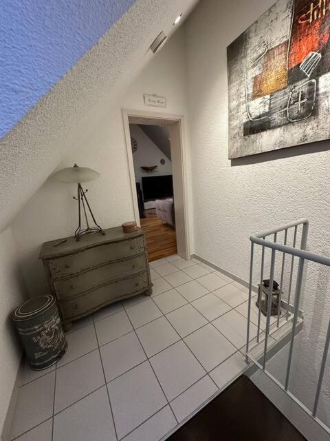 Zentrale Maisonette Mit Buero & Parkplatz Griesheim  Exteriör bild